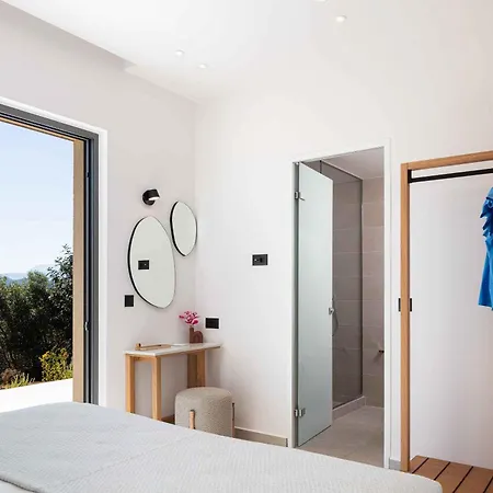 Villa Aglaea I Saltwater Pool & Amazing Seaview!