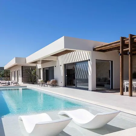 Villa Aglaea I Saltwater Pool & Amazing Seaview! *